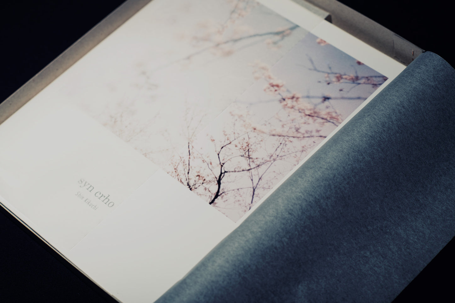 syn crho (Photobook + CD)